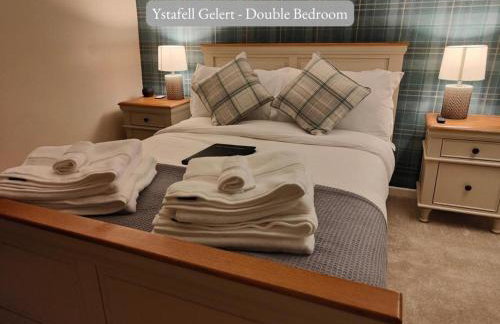 Llew Accommodation - The Townhouse - Photo 23