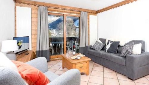 Apartment in Chamonix mit geräumigem Balkon und weitem Blick by Interhome - Photo 2