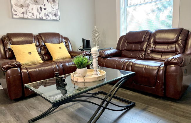 Texas Hold-em Duplex- 3BR Free Parking - Foto 1