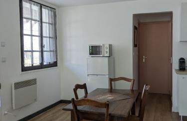 Au chalet d'Illiers Combray, grand jardin arboré - Foto 16