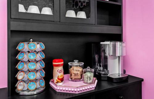 Girls' Getaway - Flamingle House - Broadway 2 miles - Rooftop - WoW - Foto 32