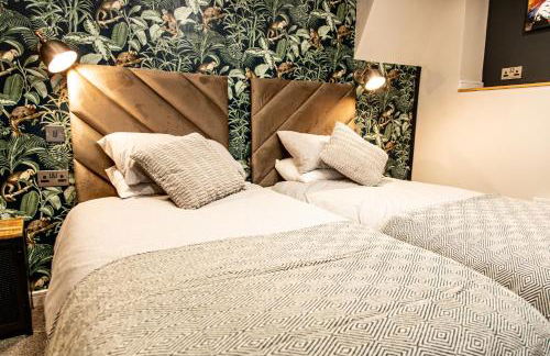 DJH Homes - VIP Luxury 2BR Grade ll Industrial House with Log Burner - JQ, Birmingham City - Foto 29