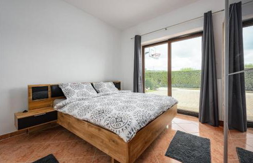 5 Bedroom Nice Home In Karojba - Foto 35