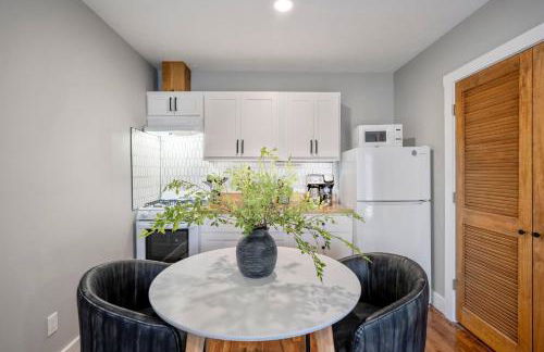 Charming, Fully-Equipped Studio With Gated Parking - Foto 18