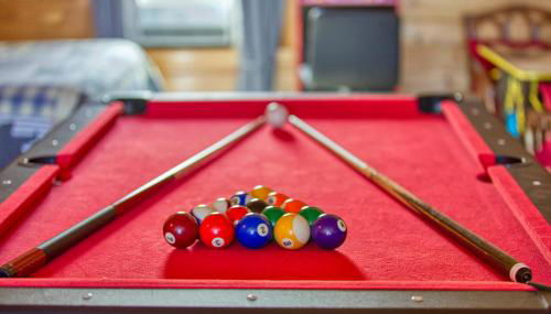 Serenity, A Rustic Log Cabin Retreat - Foto 3, Game Room