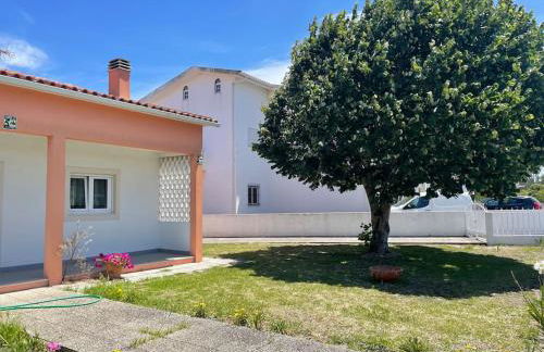 Moradia alegre no centro da Vila da Tocha. - Foto 11