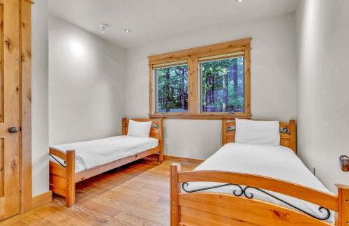 Tahoe Island Retreat Hot Tub & Game Room - Foto 20