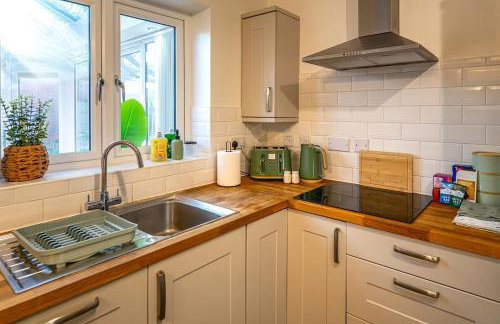 Eden House Luxury 3 Bedroom 6 Sleeper Home Near NEC and Birmingham Airport - Foto 16