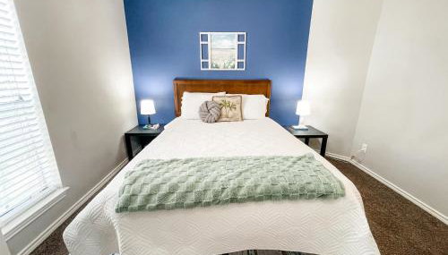 Family Retreat - Near Shopping, Dining & Beach - Foto 2