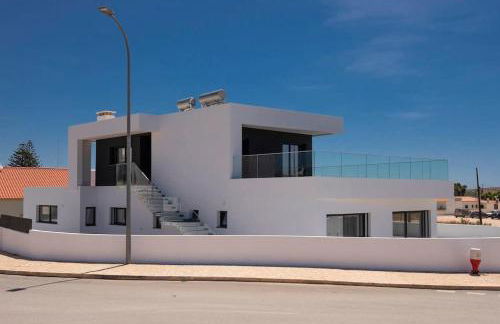 Sunset House - Photo 4