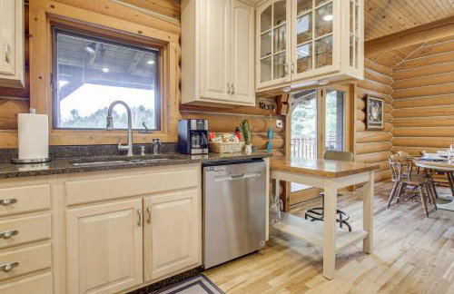 Trail Access! Up North Family Cabin Near Lake - Foto 11