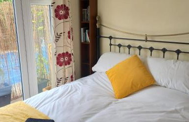 Colchester Sunny Apartment with Pool and EV Car Point - Foto 8