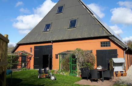 Ferienhaus-fuer-die-Grossfamilie-oder-Gruppenhaus-auf-dem-Ferien-und-Bauernhof-Nielson-in-Inselmitte - Foto 19