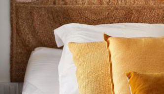 Slow Home Apartments - Photo 4