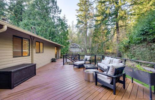 Luxe Redmond Family Home Sauna, Solarium and Creek - Foto 2