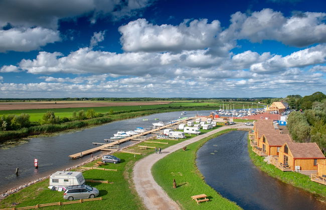 Stunning 2-bed Boat in Dreverna - Photo 40