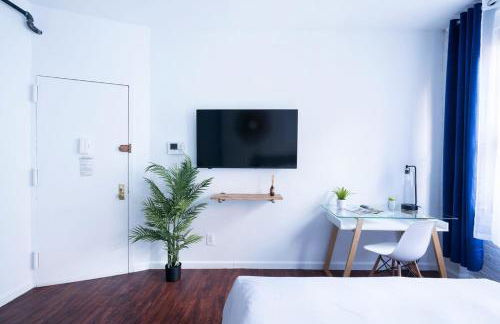 83-2FE UES Central Park Newly Furnished Studio - Foto 7