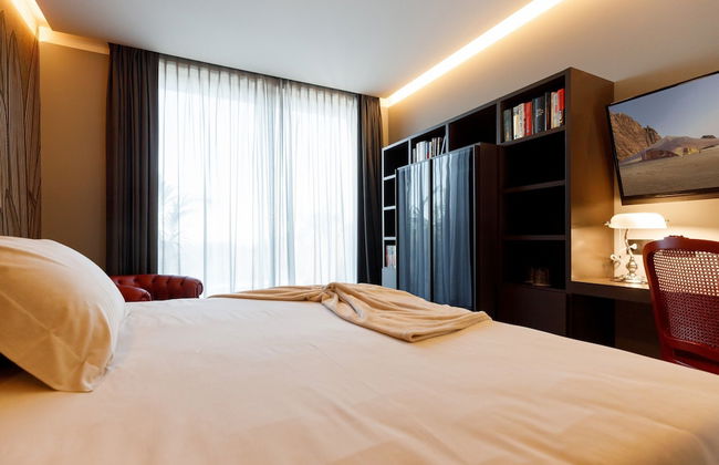 Hotel DeVille - Photo 15