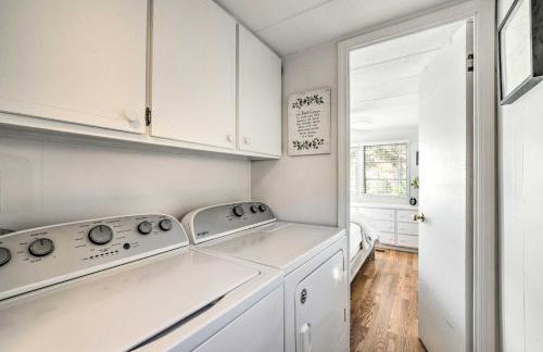 New Concord House with Lake Access and Fire Pit! - Foto 18