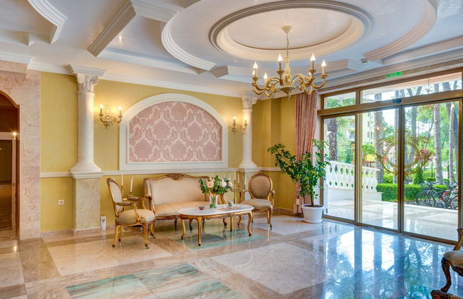 Venera & Anastasia Palace Apartments - Photo 5