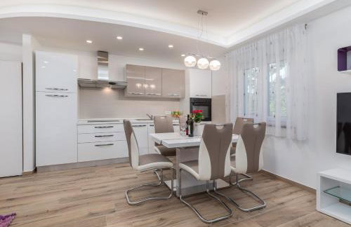 Apartment R & Z-Brand new family apartment with a spacious yard - Foto 11