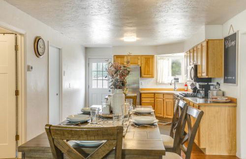 Spirit Lake Home with Fenced Yard 1 Mi to Water! - Foto 8