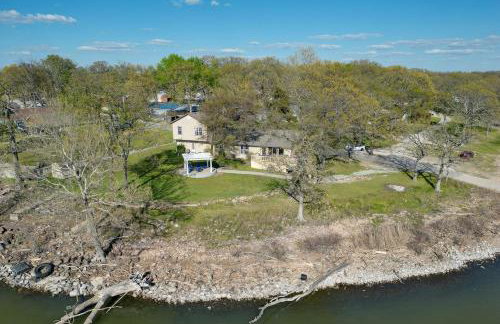 Lakefront Home with Shared Boat Ramp in Grove! - Foto 2