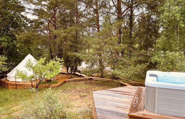 B&B Glamping Tent Sleeps 2 - Spa, Sauna, Wifi - Foto 4