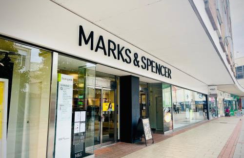 Absolutely Beautiful Hemel Hempstead 2-bedroom for 1-5 Guests - contractors welcome - Foto 36