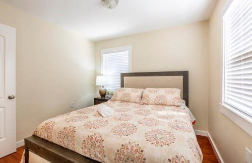 Marbella Lane-Spacious 5BR Ideal for Biz & Families in SJ - Foto 16