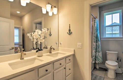 Modern Lewes Home with Deck, Grill and Pond View! - Foto 26