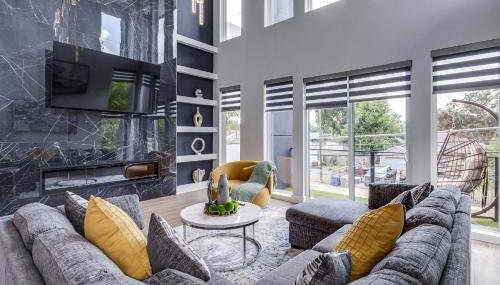 Luxury Newly Built 4 BR 4 Bath Home w/ Rooftop and Grill! - Foto 4, Other