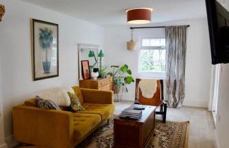 Cosy Canal-side lodge with log burner - Foto 20