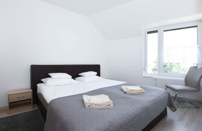 Elisabeth Downtown Apartments by FirstHost - Photo 22