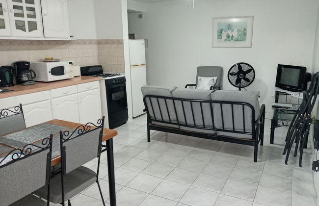 Cumber's Tropical Apartments - Foto 37