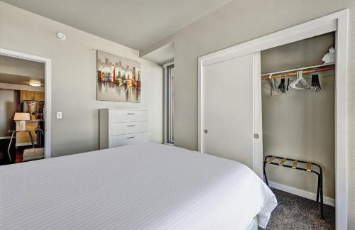 Global Luxury Suites San Jose Downtown - Photo 44