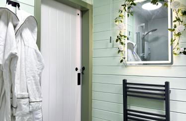 Arawn 4 - Hot Tub - Dog friendly - Family - Photo 9