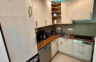 WOLFÜHLOASE am Hamburg Airport - Photo 25