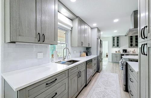 Heated Saltwater Pool Retreat Near PGA Sleeps 8 - Foto 5