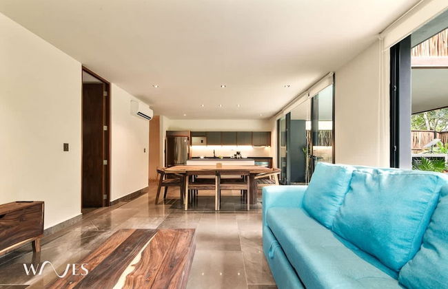 2BR w Private Pool - Steps Away From the Beach - Photo 7