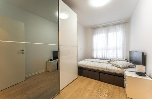 Flex SelfCheckIns 170 - Zagreb - Bedroom - Parking - Loggia - Foto 5