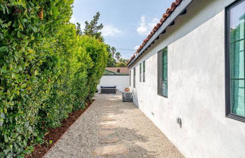 Designer 2 bed near Universal sleeps 8 hot tub - Foto 49