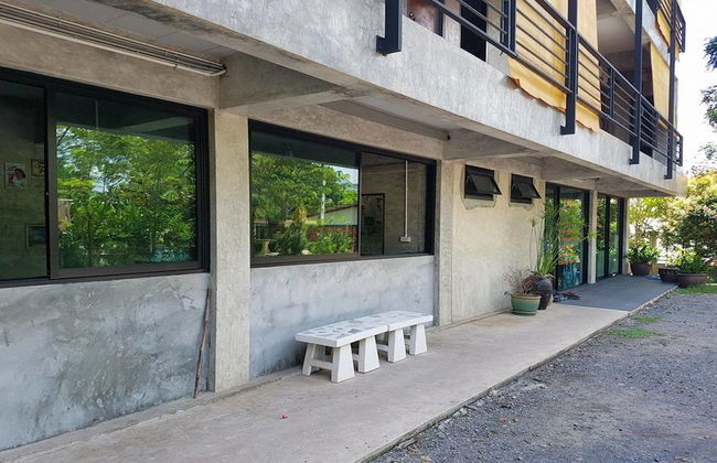 Suntisuk Place - Photo 2