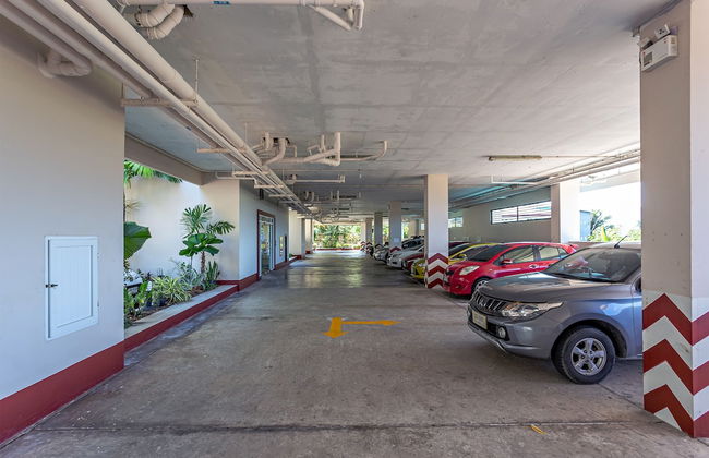 Sea and Sky Condominium by Lofty - Photo 29