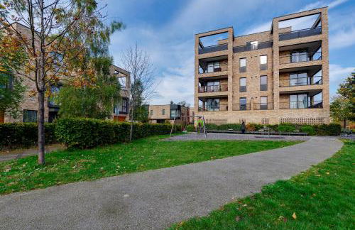 54 Woodpecker Way · Modern apartment near Addenbrookes Free parking Pass the Keys - Foto 53