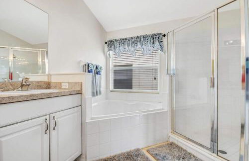 Beautifully Decorated Remodeled Pool Home - Foto 18