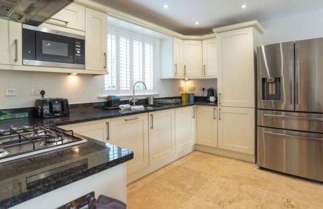 Trewhiddle Retreat V9 by Together Travel - Luxury 4-Bedroom Villa - Foto 9