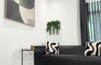 'The Luxury Snug' - A Charming Modern Luxury 2-Bed Flat with Parkview - Free Parking - Foto 10