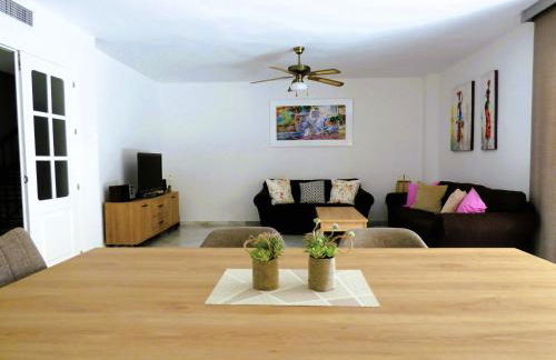 Selecta Family by the Sea - Photo 6