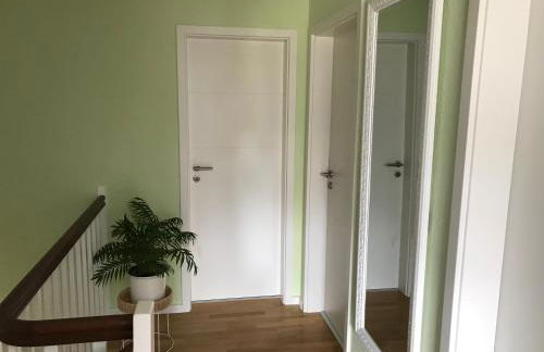 Family House - Photo 24